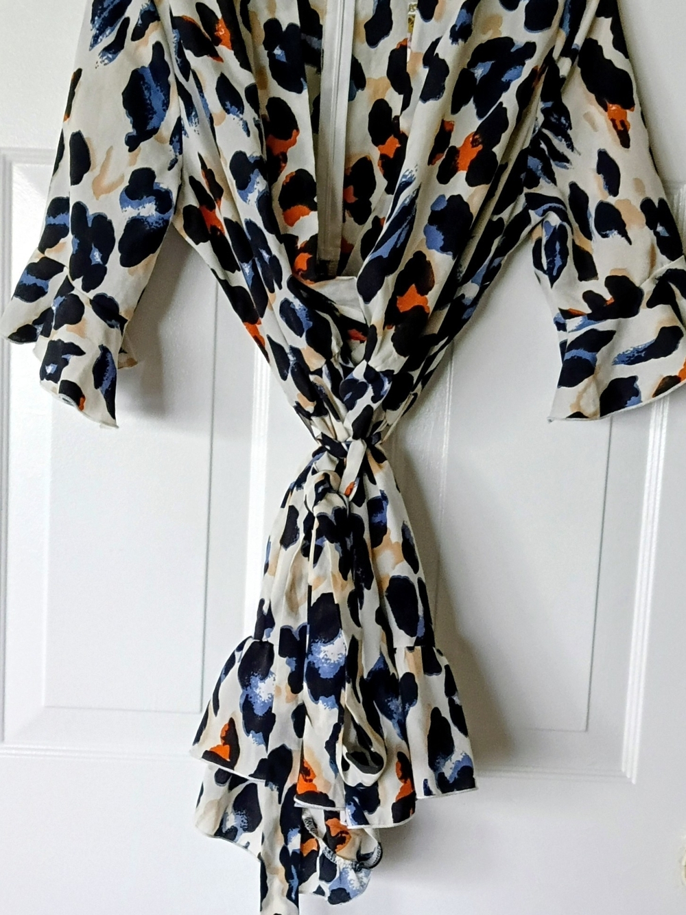 Boohoo Cream Leopard-Print Tie-Front Dress with Navy & Orange Spots
